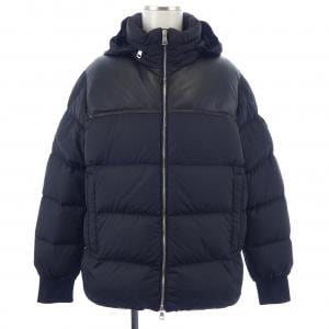 モンクレール MONCLER ダウンジャケット