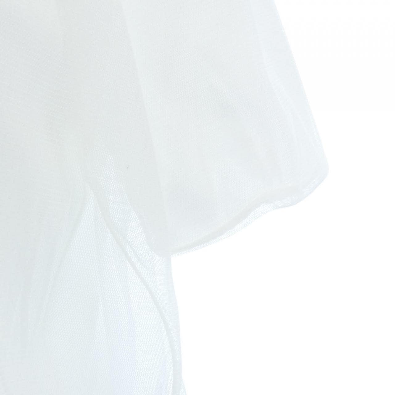 エンポリオアルマーニ EMPORIO ARMANI トップス