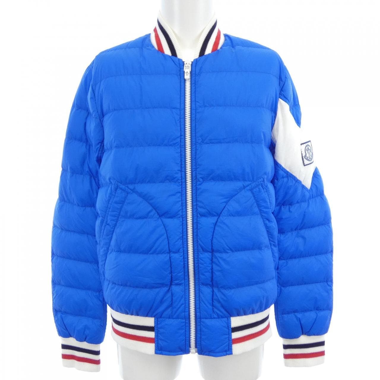 モンクレールガムブルー MONCLER GAMMEBLEU 13914036280 ダウンジャケット