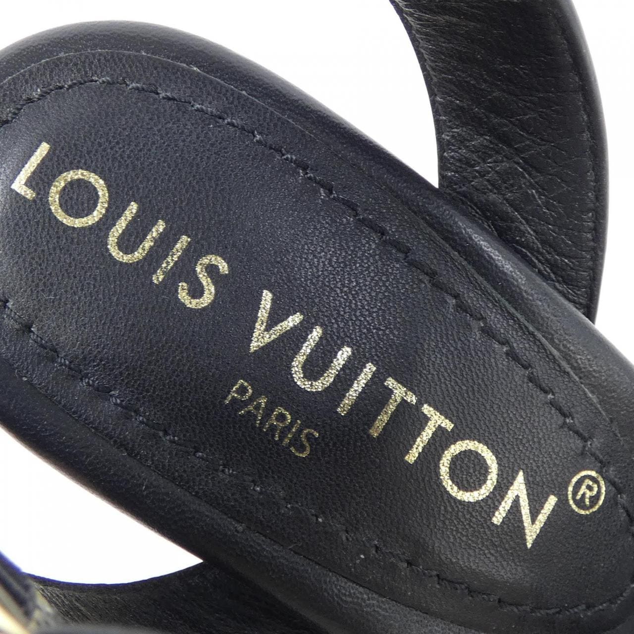 LOUIS VUITTON凉鞋