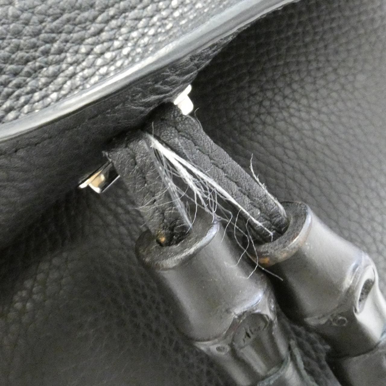 グッチ 370826 A7M0N ショルダーバッグ