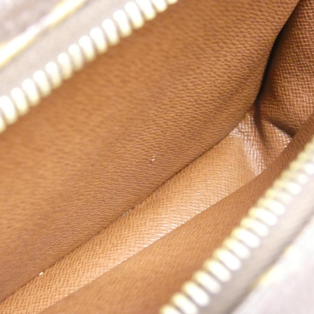 ルイヴィトン モノグラム アマゾン M45236 ショルダーバッグ