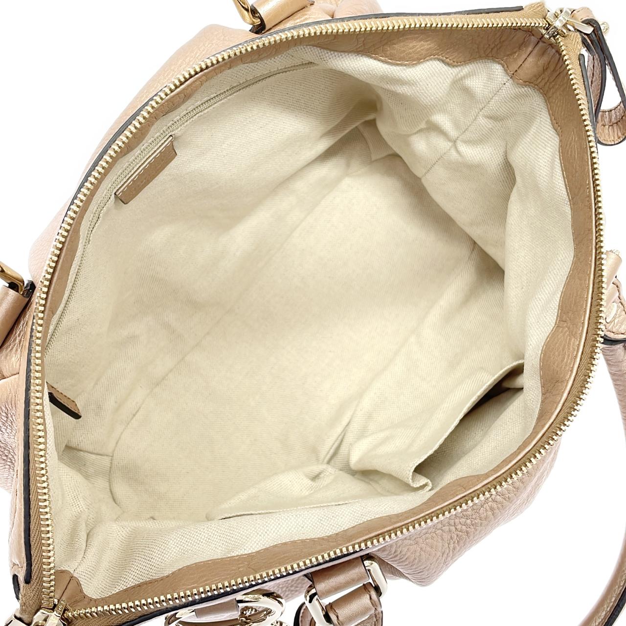 グッチ 247902 バッグ