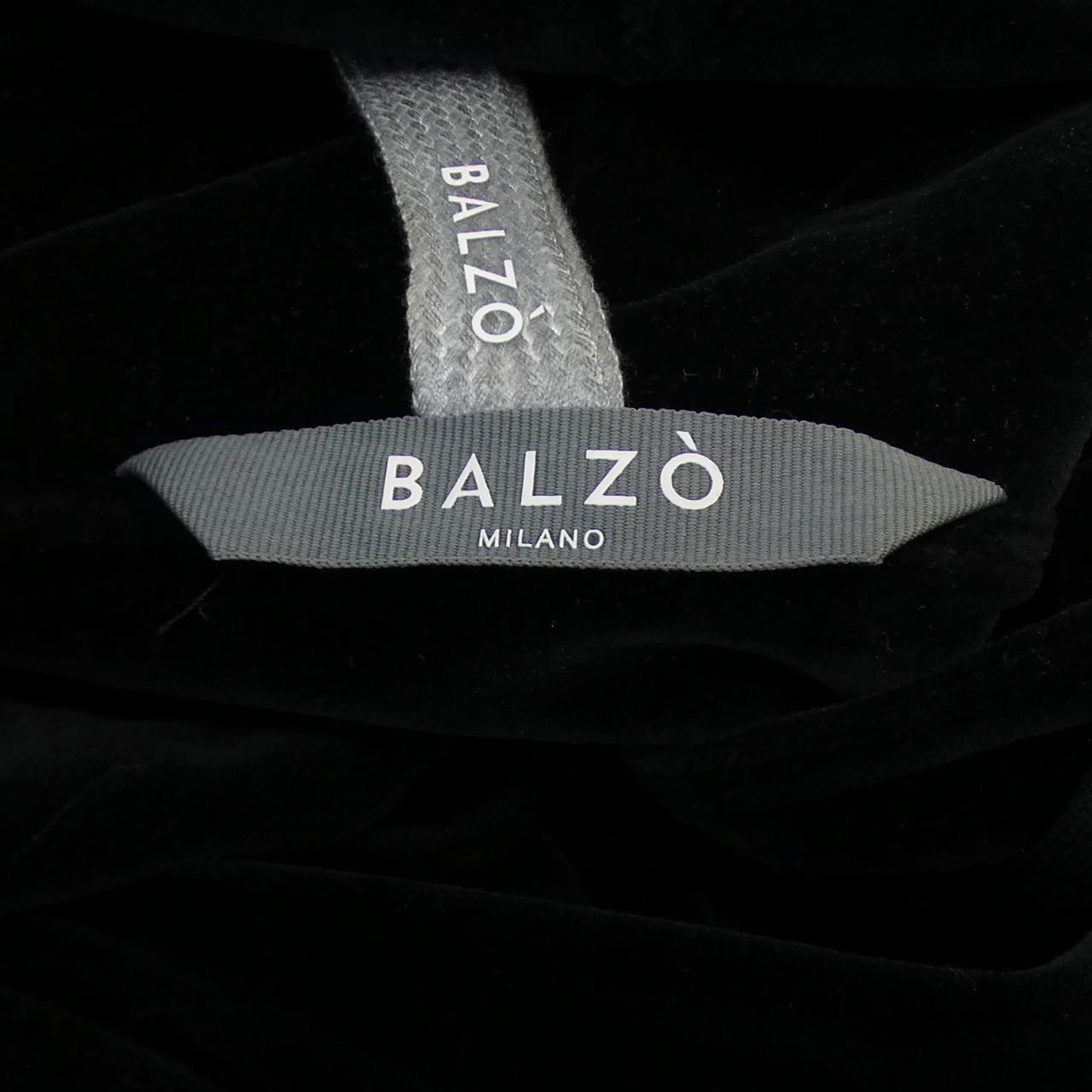 BALZO パーカー
