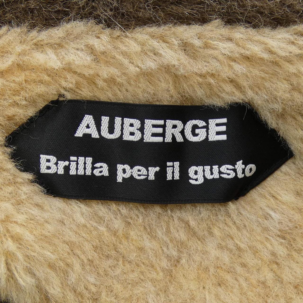オーベルジュ AUBERGE コート