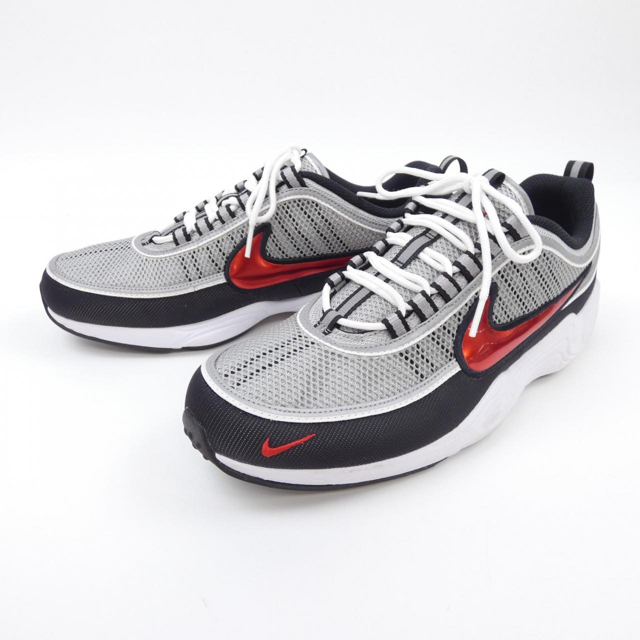 ナイキ NIKE スニーカー
