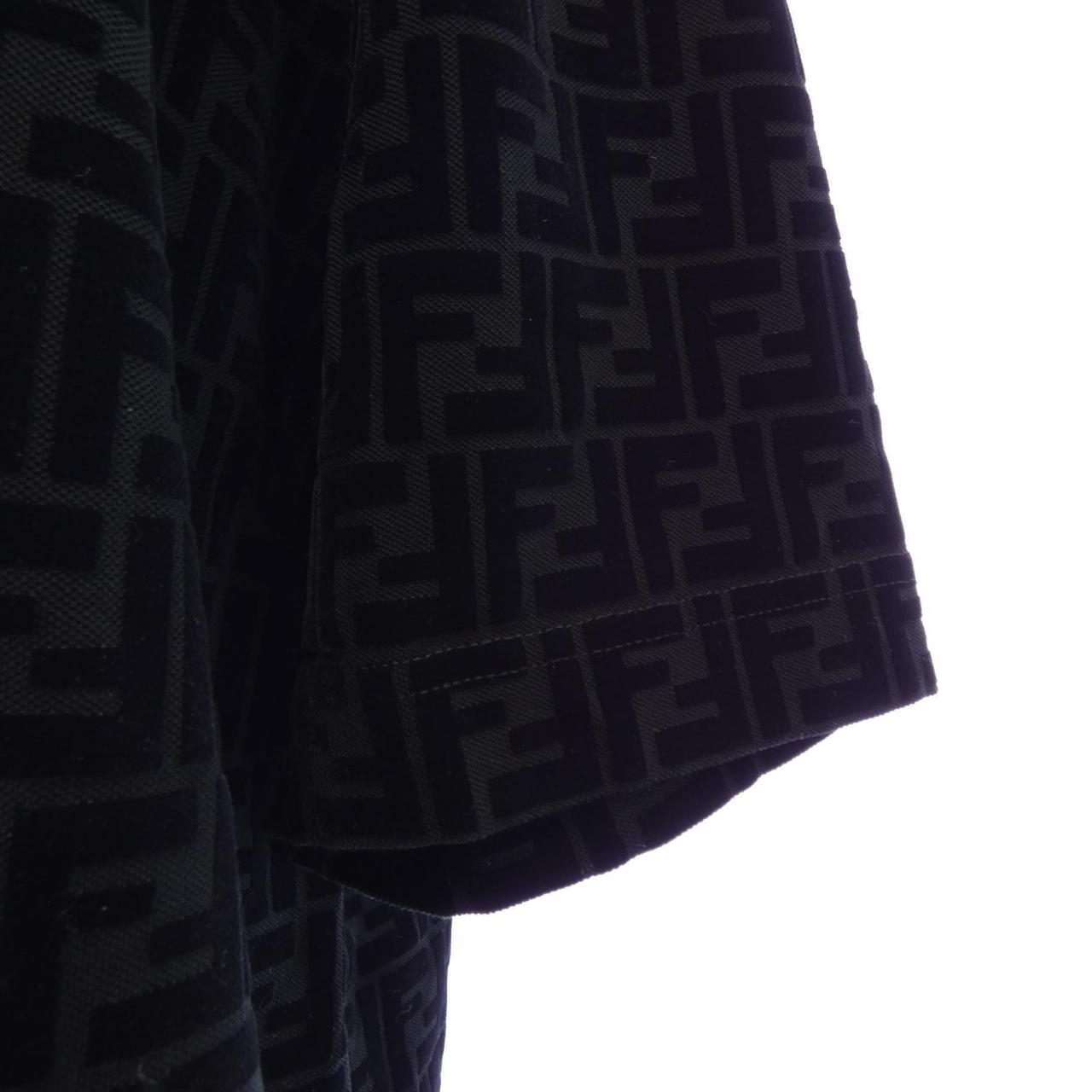 フェンディ FENDI FFモチーフ FY0936 A7D5 Tシャツ