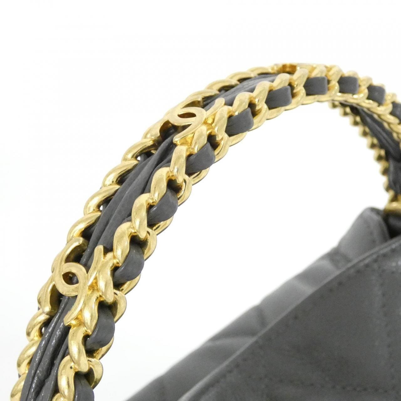 シャネル AP4800 チェーンクラッチ