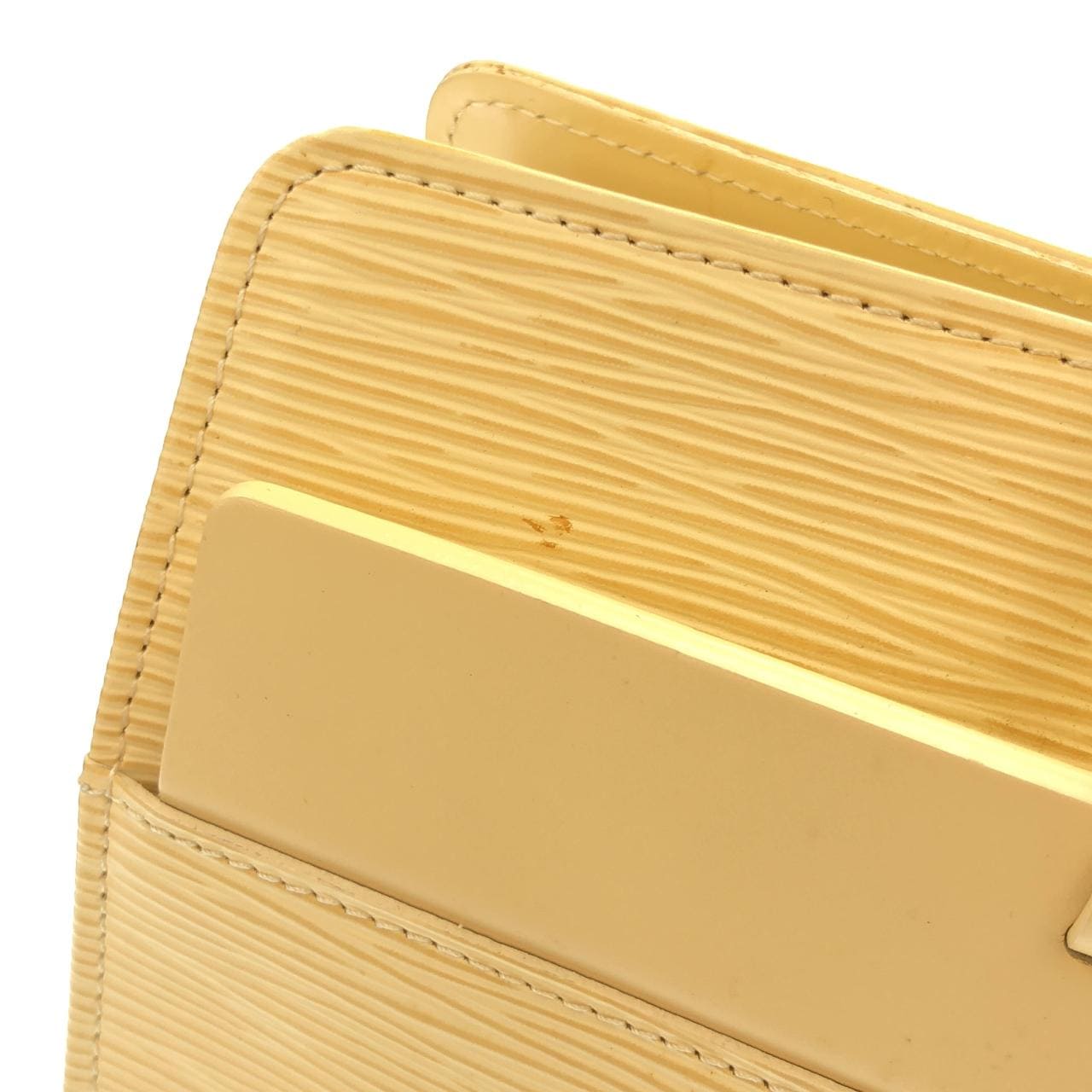 ルイヴィトン エピ クロワゼット GM M5250A ショルダーバッグ