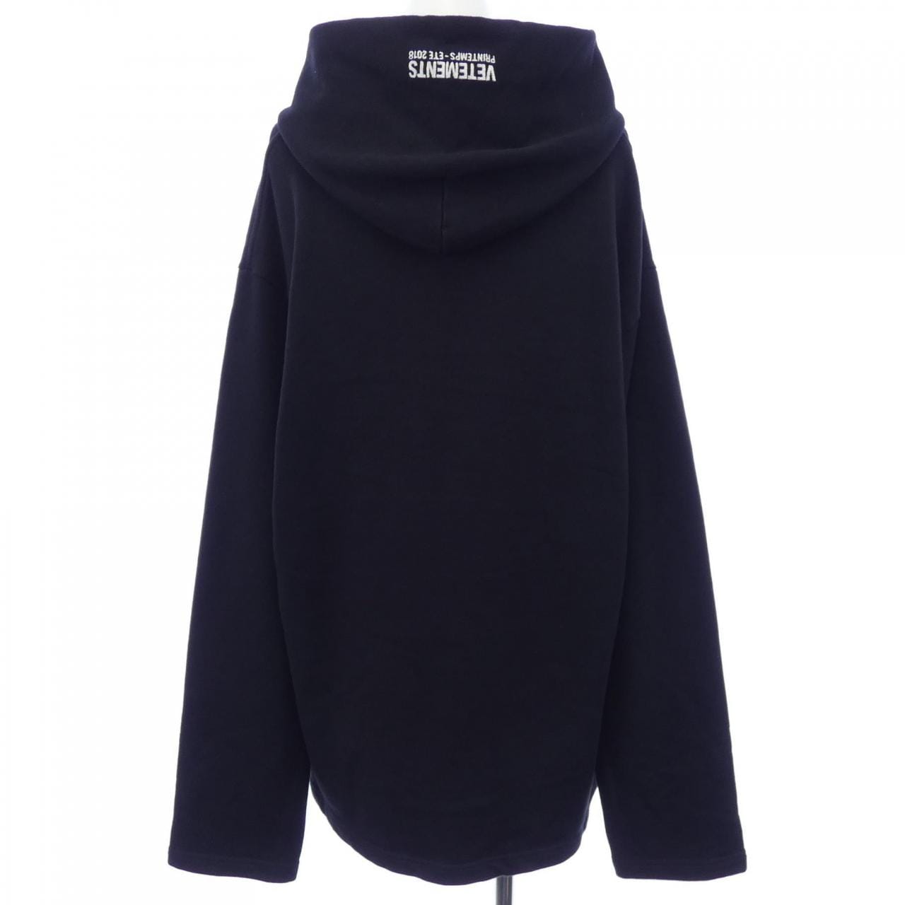 ヴェトモン VETEMENTS パーカー