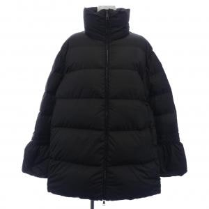 モンクレール MONCLER ダウンジャケット