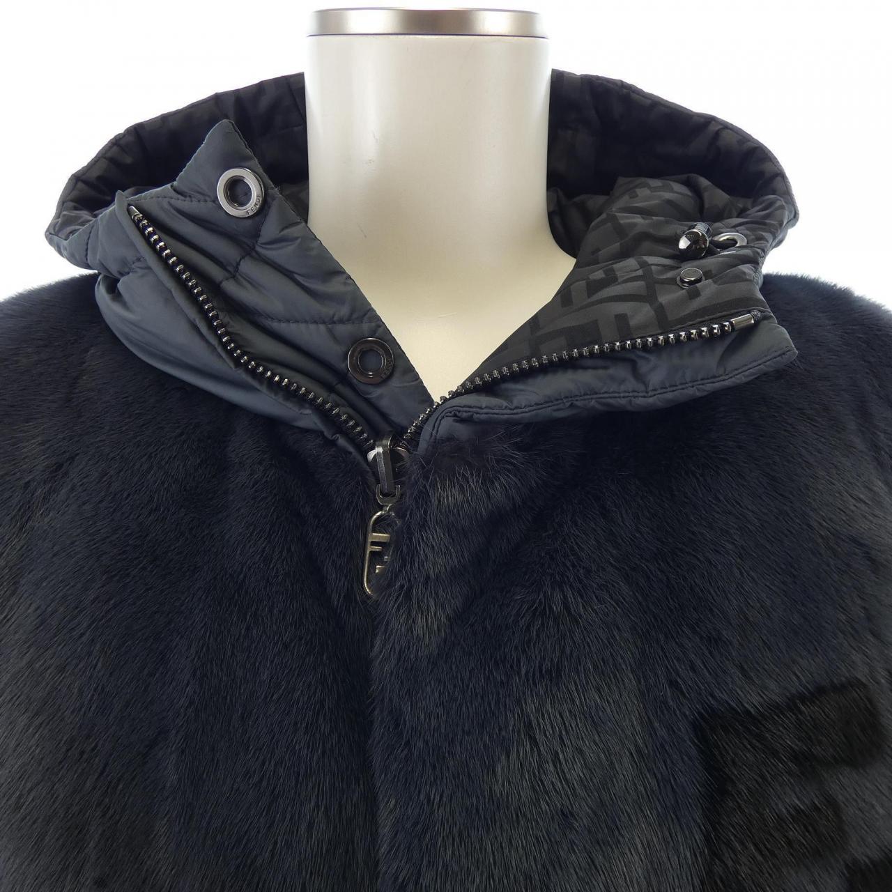 フェンディ FENDI ダウンコート