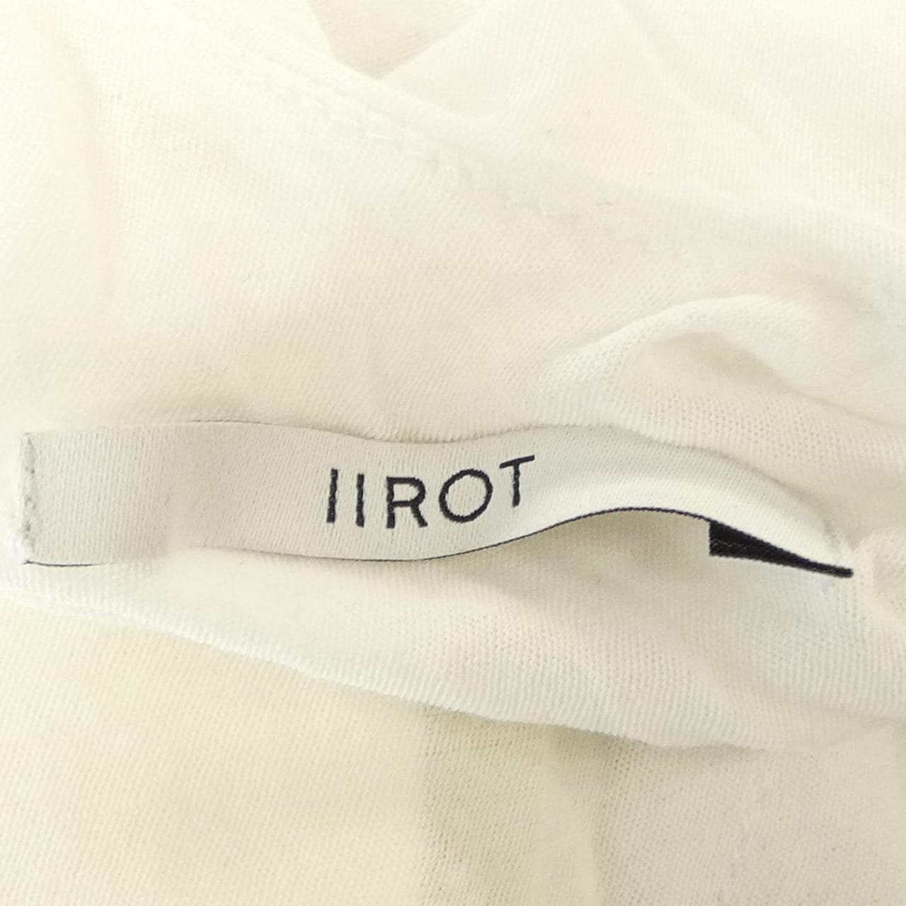 イロット IIROT 030-025-CT95 トップス