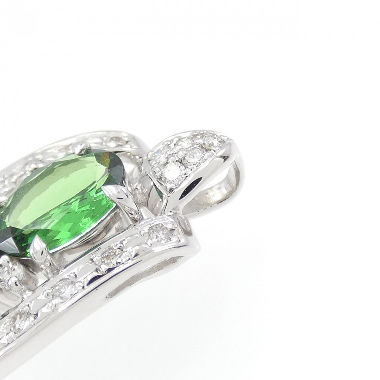 K18WG Green Garnet Pendant 2.17CT