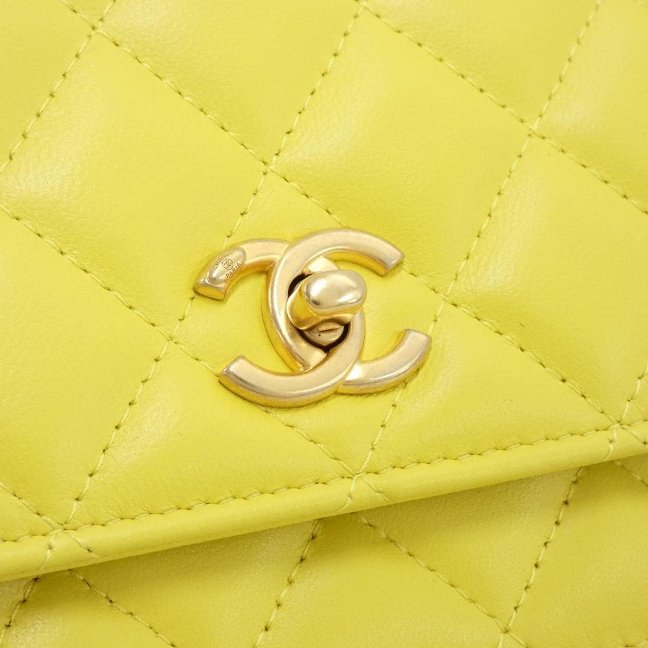 CHANEL AP1450 chain wallet