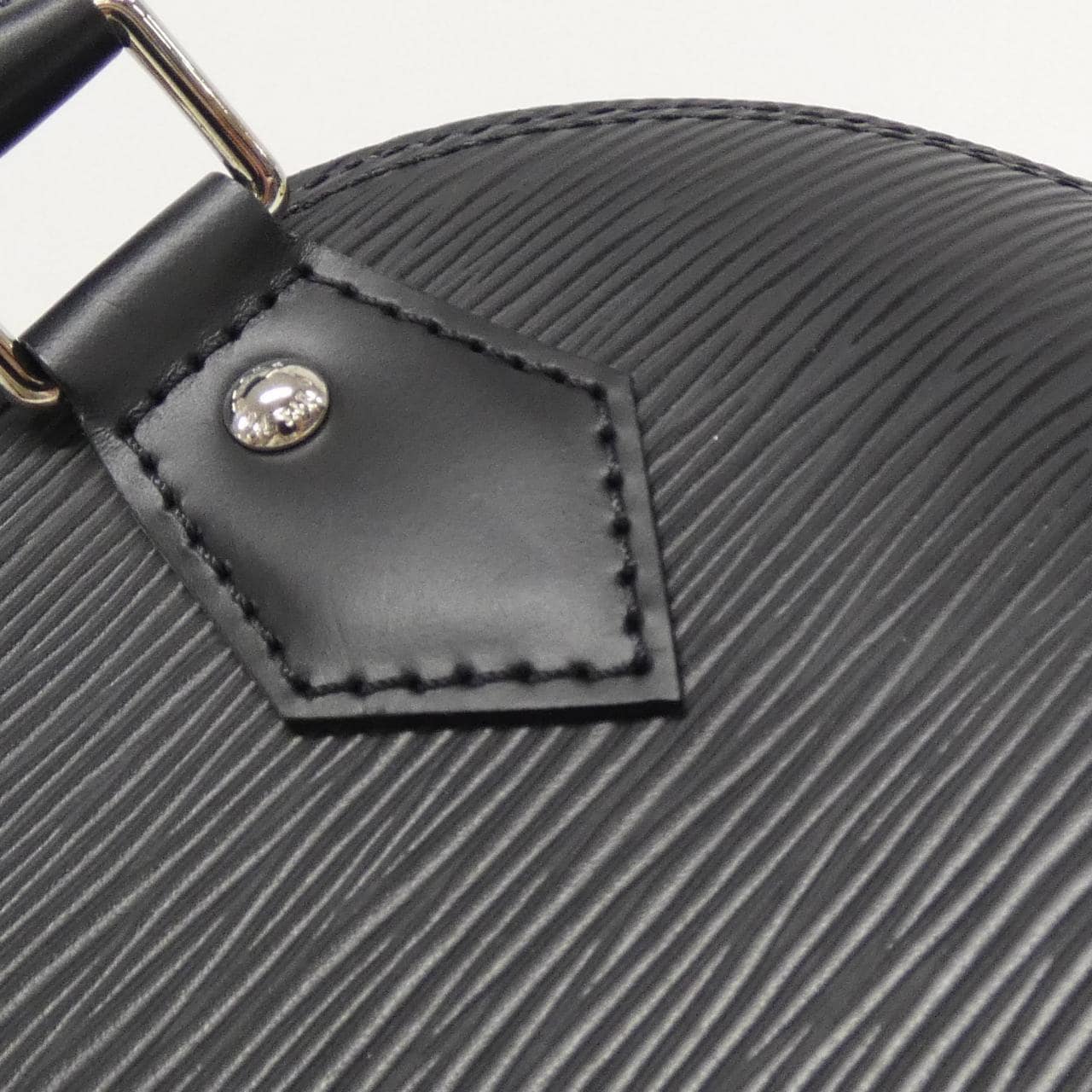 LOUIS VUITTON Epi Alma BB M40862 Bag