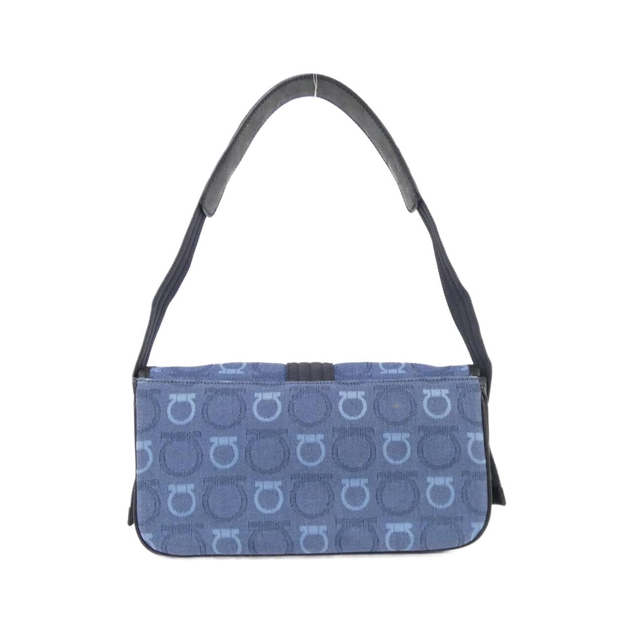 【ヴィンテージ】サルヴァトーレフェラガモ 21 5900 ショルダーバッグ