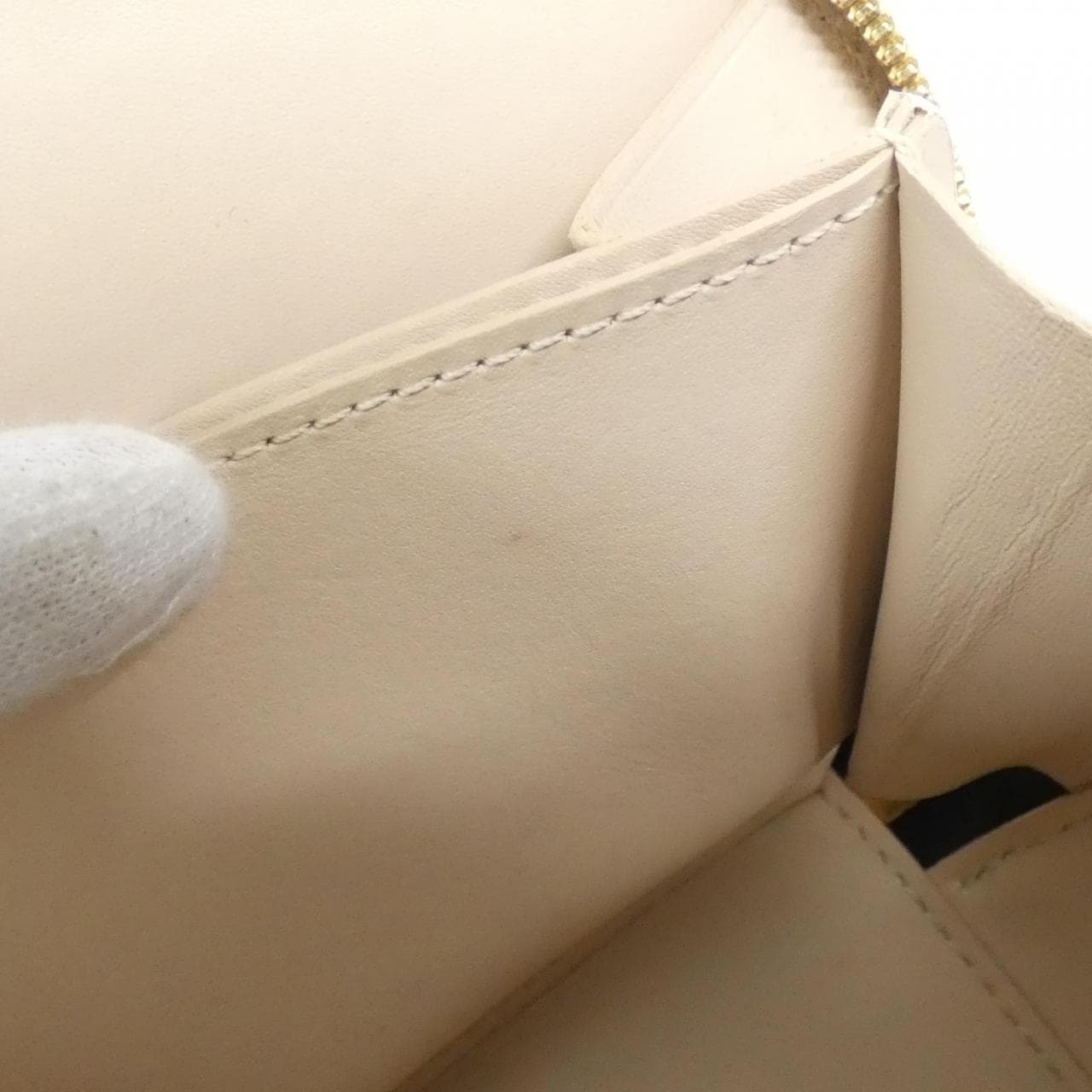 ルイヴィトン モノグラム リバース ミニ ボワット シャポー M68276 ショルダーバッグ