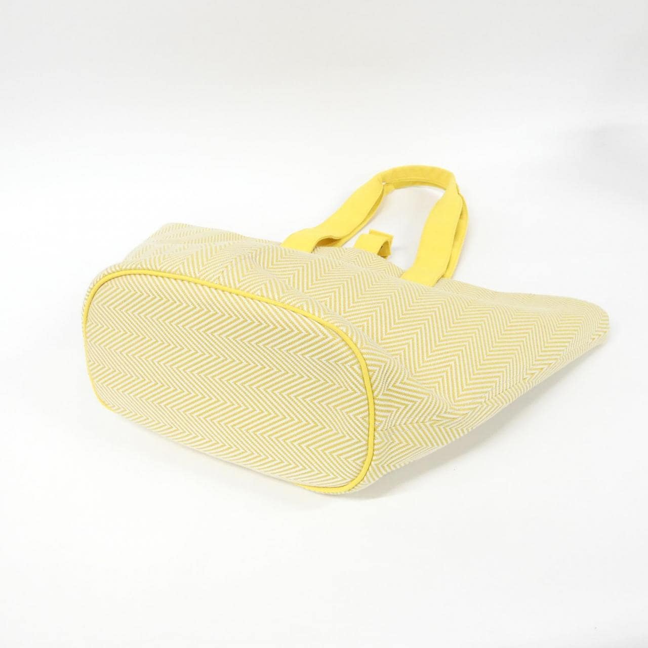 エルメス パニエ ド プラージュ シェヴロン PM 102495M バッグ