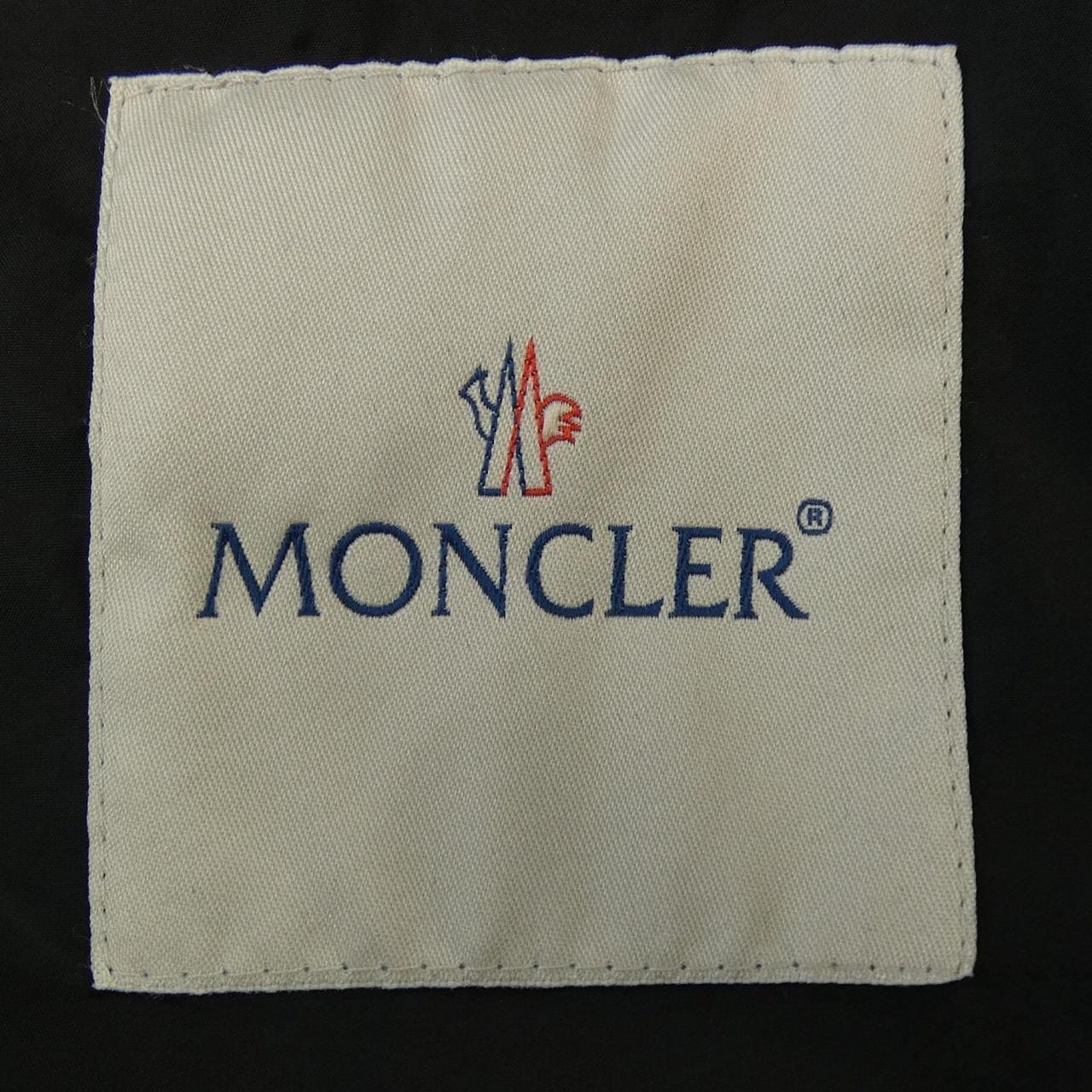 MONCLER MONCLER VOUGLANS Down Coat