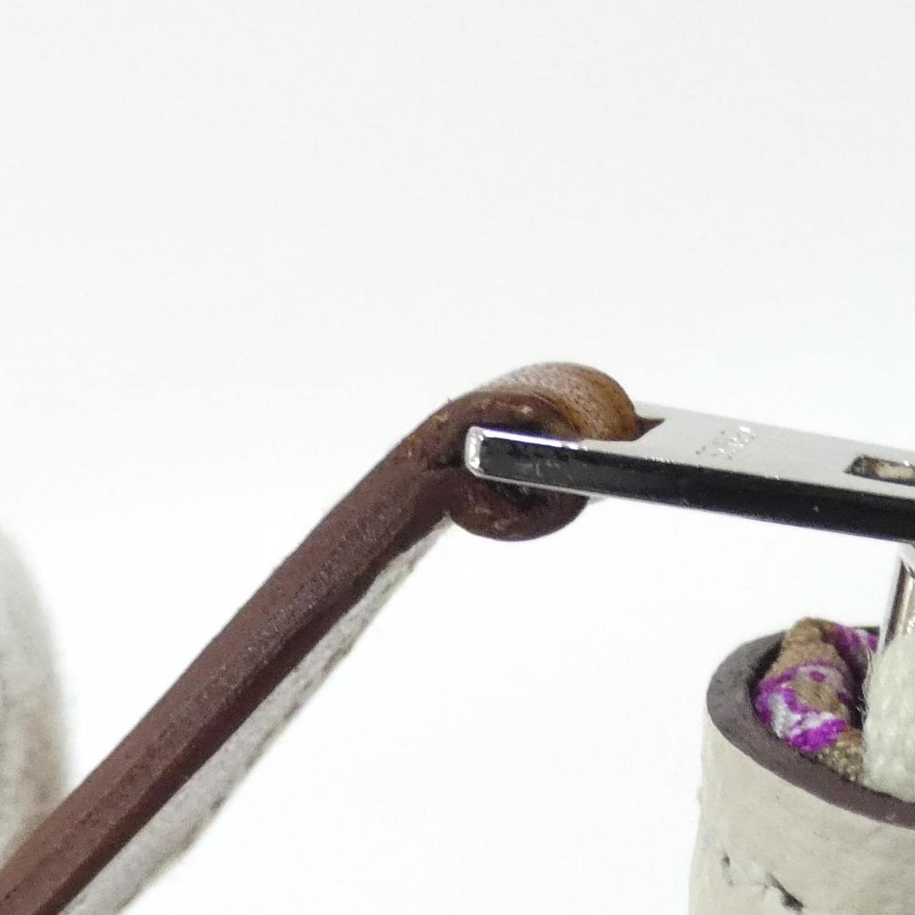 エルメス LUCKY DAISY シルク イン コンパクト 083791CK 財布