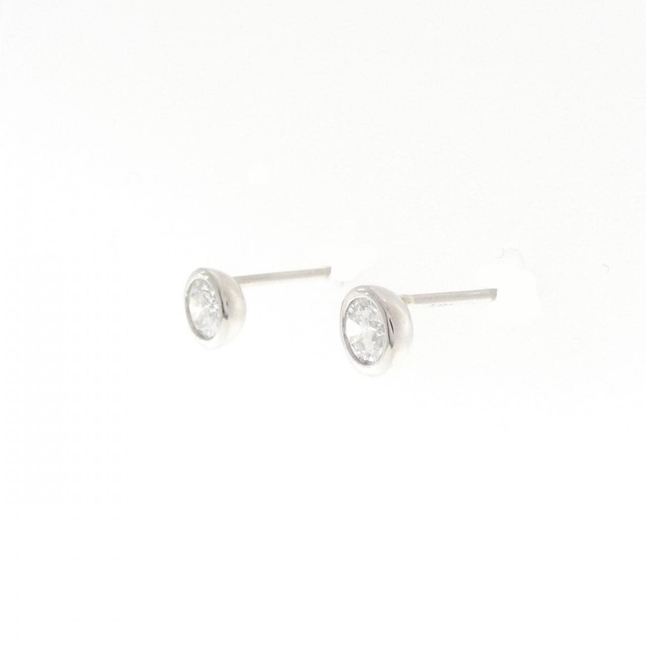 PT900 ソリティア ダイヤモンド ピアス 0.30CT