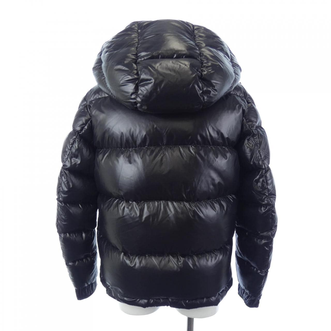 モンクレール MONCLER ダウンジャケット