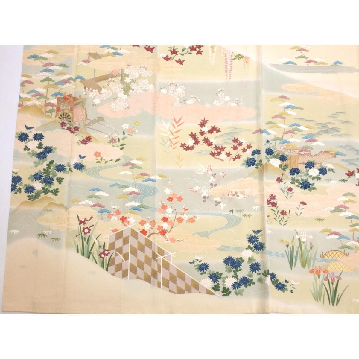訪問着　友禅金彩加工　刺繍入り
