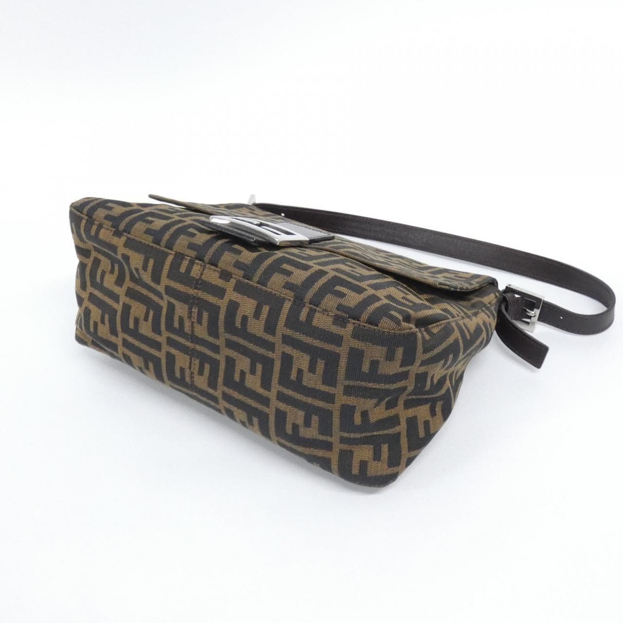 【ヴィンテージ】フェンディ マンマ バゲット 26325 ショルダーバッグ