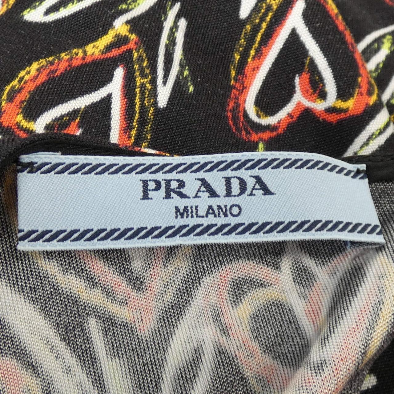 プラダ PRADA トップス