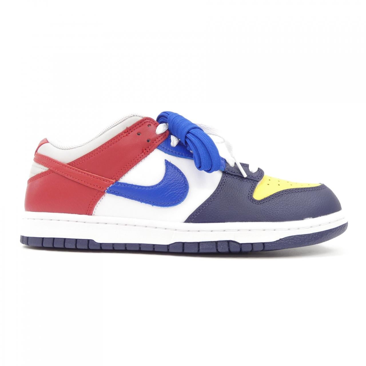 ナイキ NIKE スニーカー