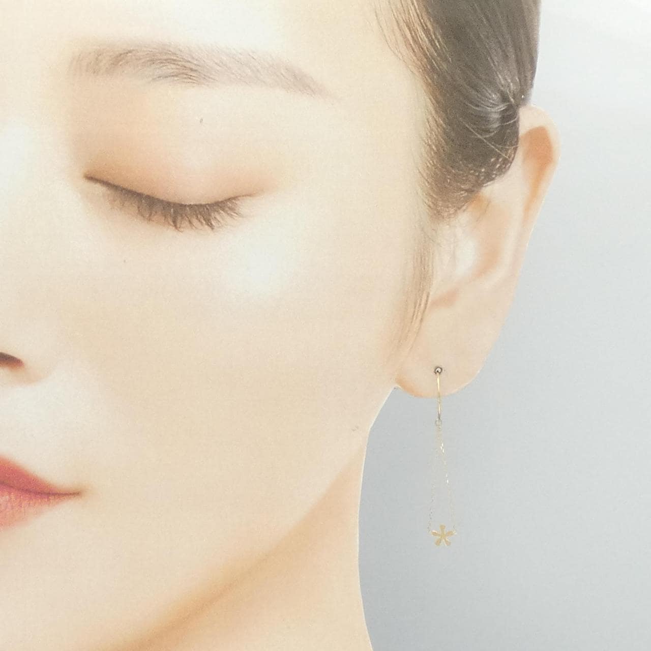 K10YG フラワー ピアス