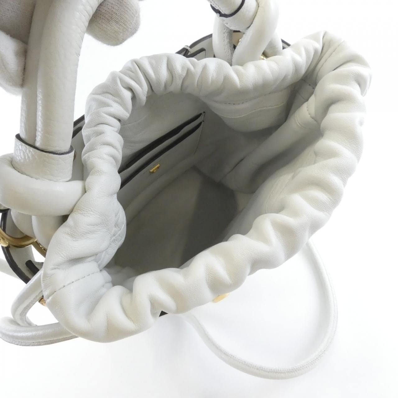 サルヴァトーレフェラガモ 21 1403 ショルダーバッグ