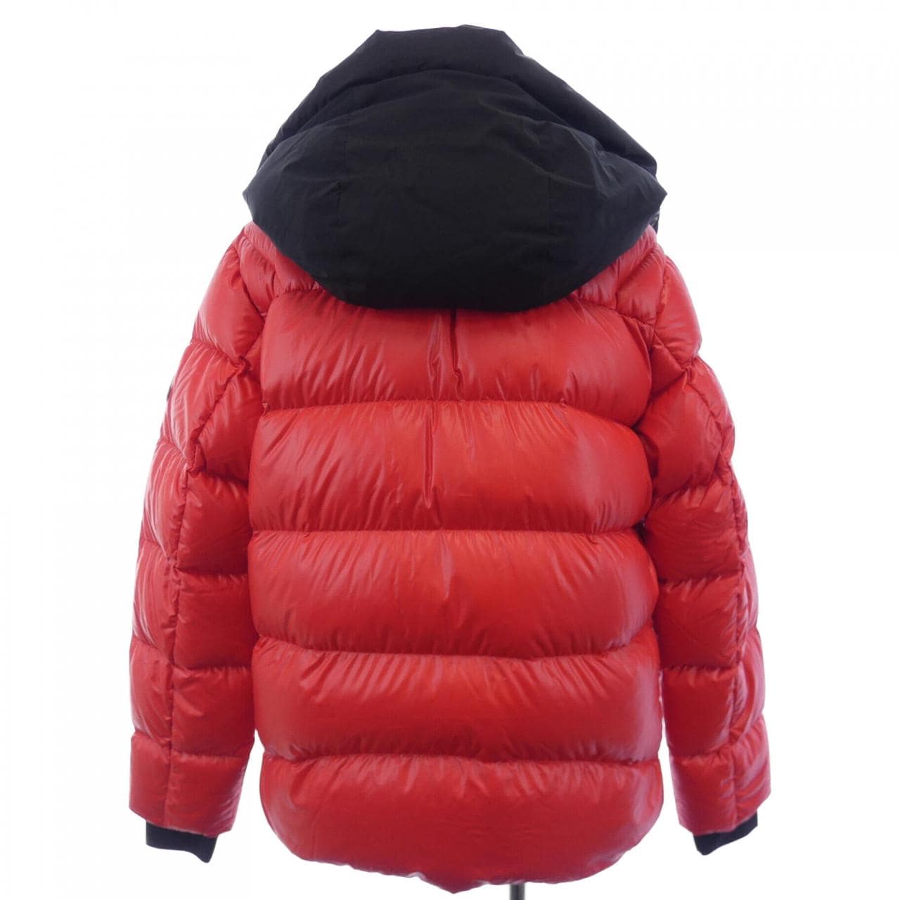 モンクレール MONCLER ダウンジャケット