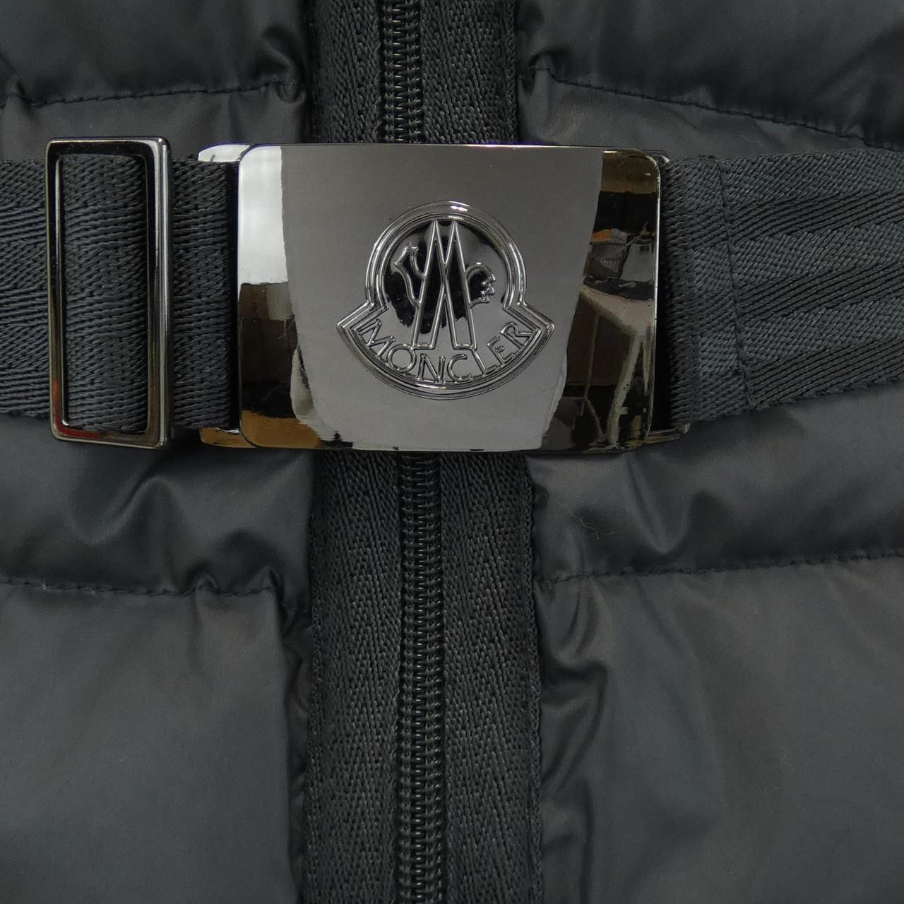 モンクレール MONCLER ダウンジャケット