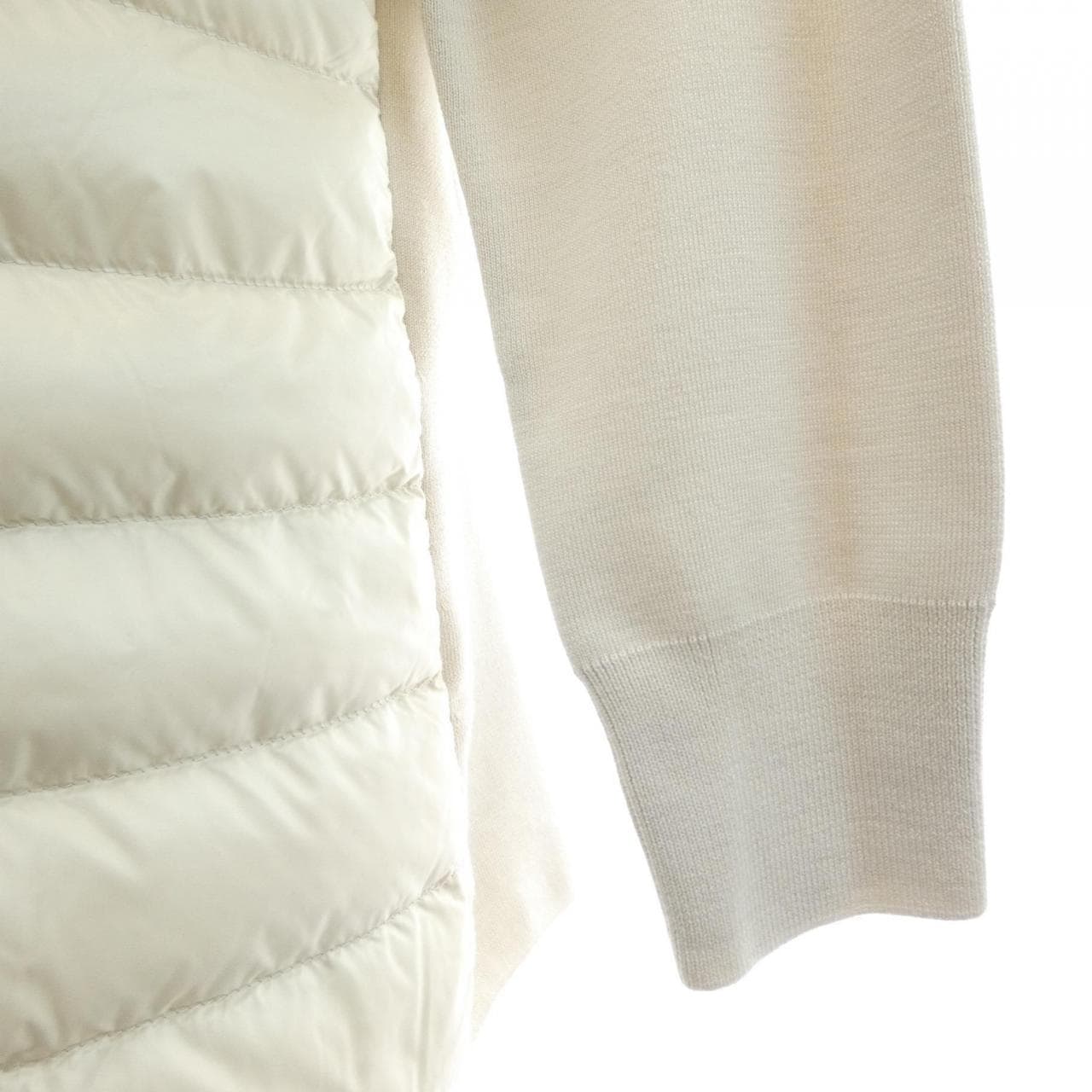 モンクレール MONCLER 20939B00023 ダウンジャケット