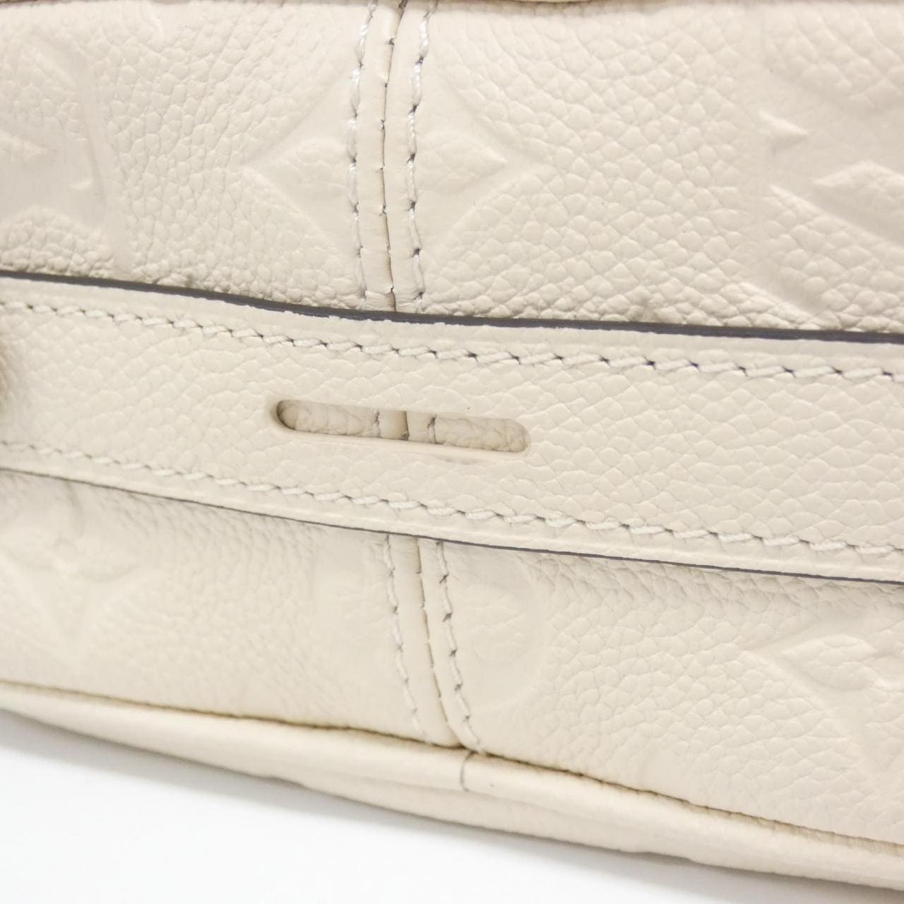 ルイヴィトン モノグラム アンプラント ボワット シャポー スープル M45276 ショルダーバッグ