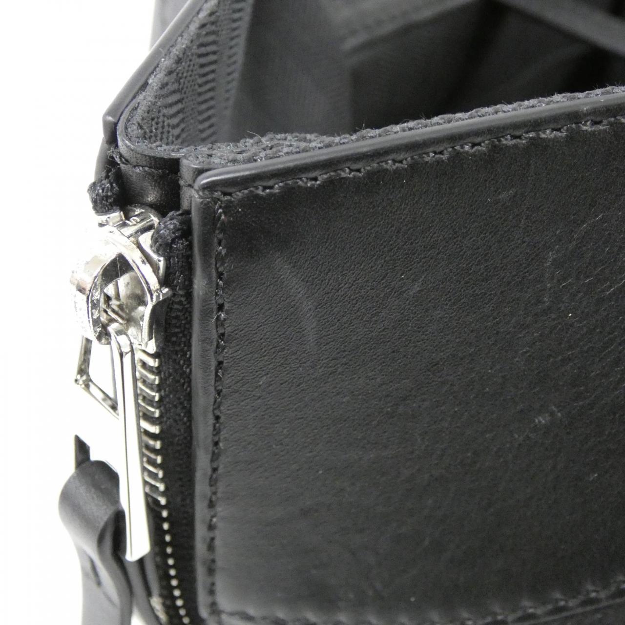 ロエベ ハンモック コンパクト A538H13X14 ショルダーバッグ