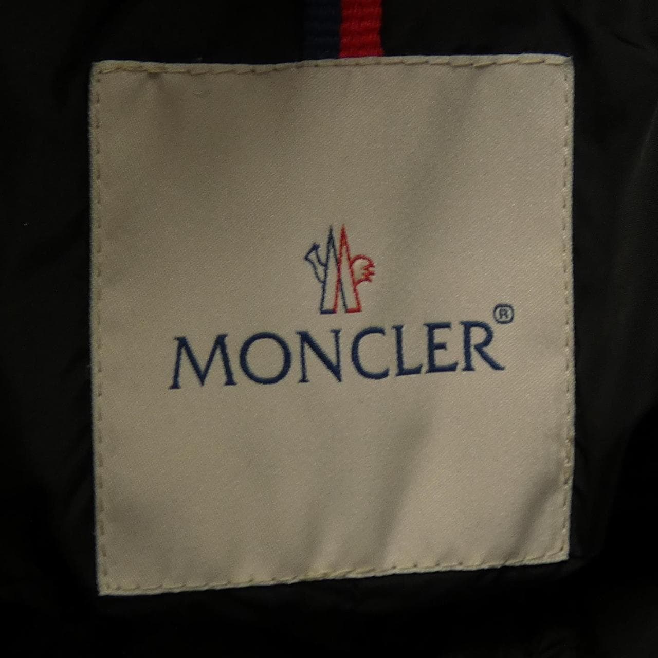 モンクレール MONCLER ダウンジャケット