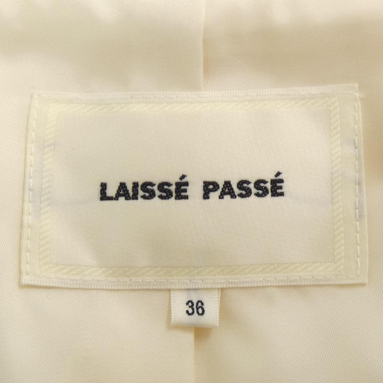 レッセパッセ LAISSE PASSE コート