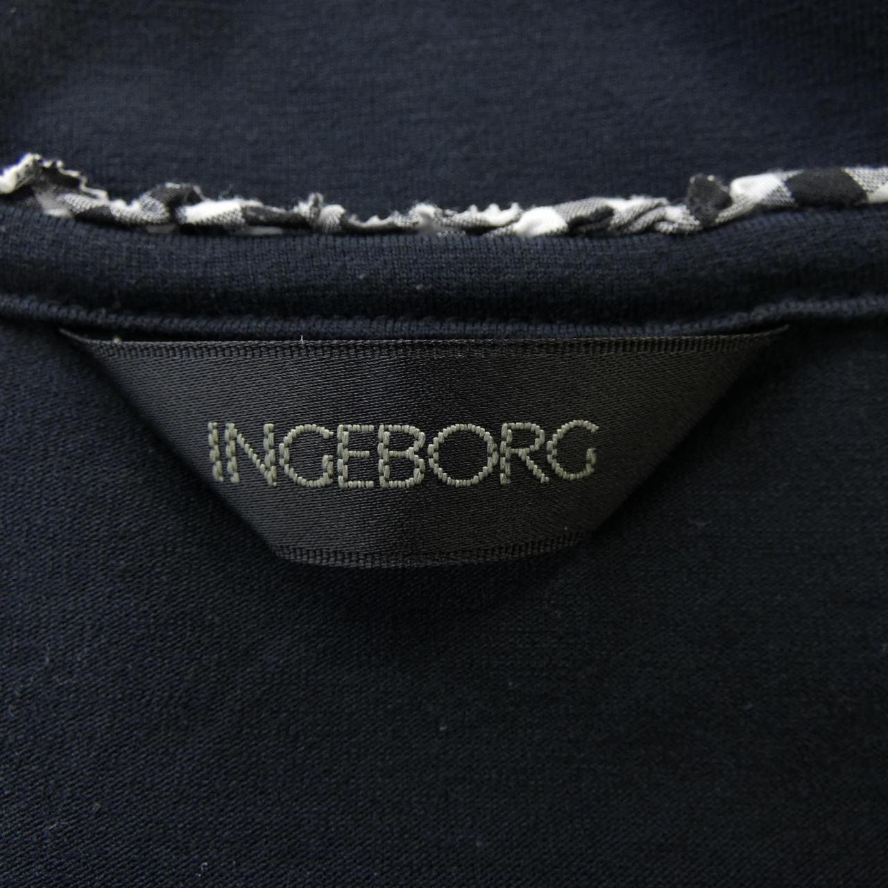 インゲボルグ INGEBORG トップス