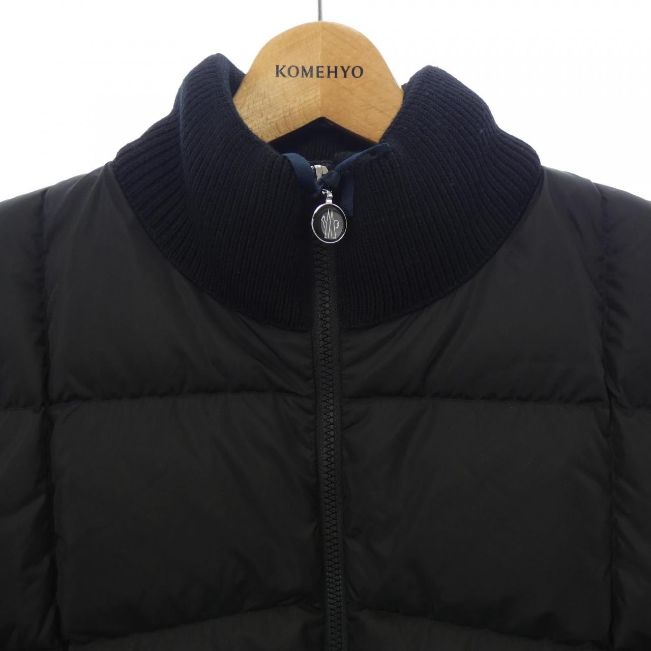 【新品】モンクレール MONCLER ダウンジャケット