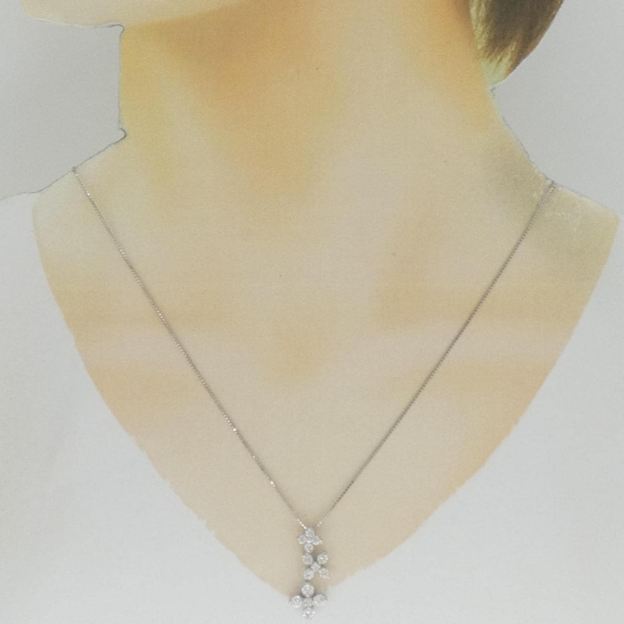 K18WG フラワー ダイヤモンド ネックレス 1.00CT