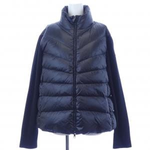 【新品】モンクレール MONCLER K20939B00024 ダウンジャケット