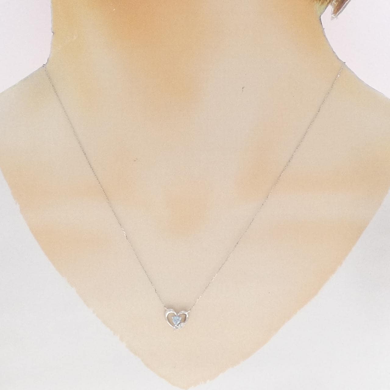K10WG ハート ブルートパーズ ネックレス