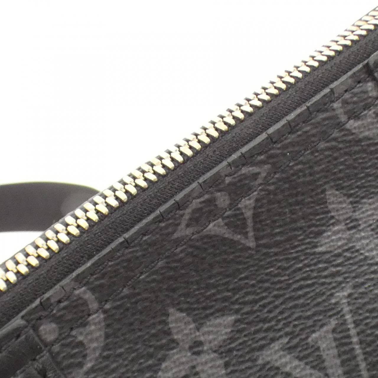 LOUIS VUITTON Monogram Eclipse Reverse City Keepall M45936 肩背包