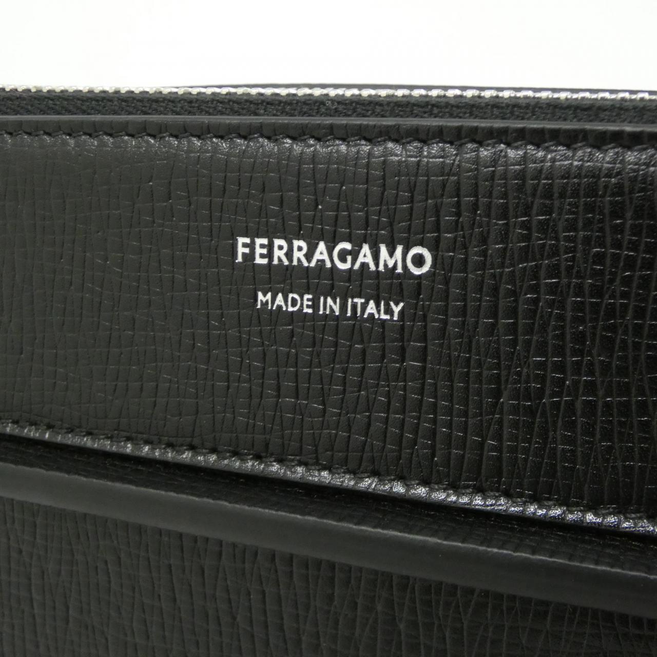 サルヴァトーレフェラガモ 24 1354 ウエストバッグ