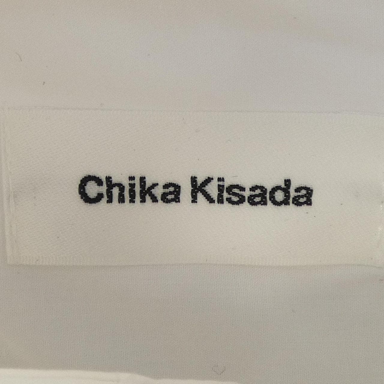 CHIKA KISADA シャツ