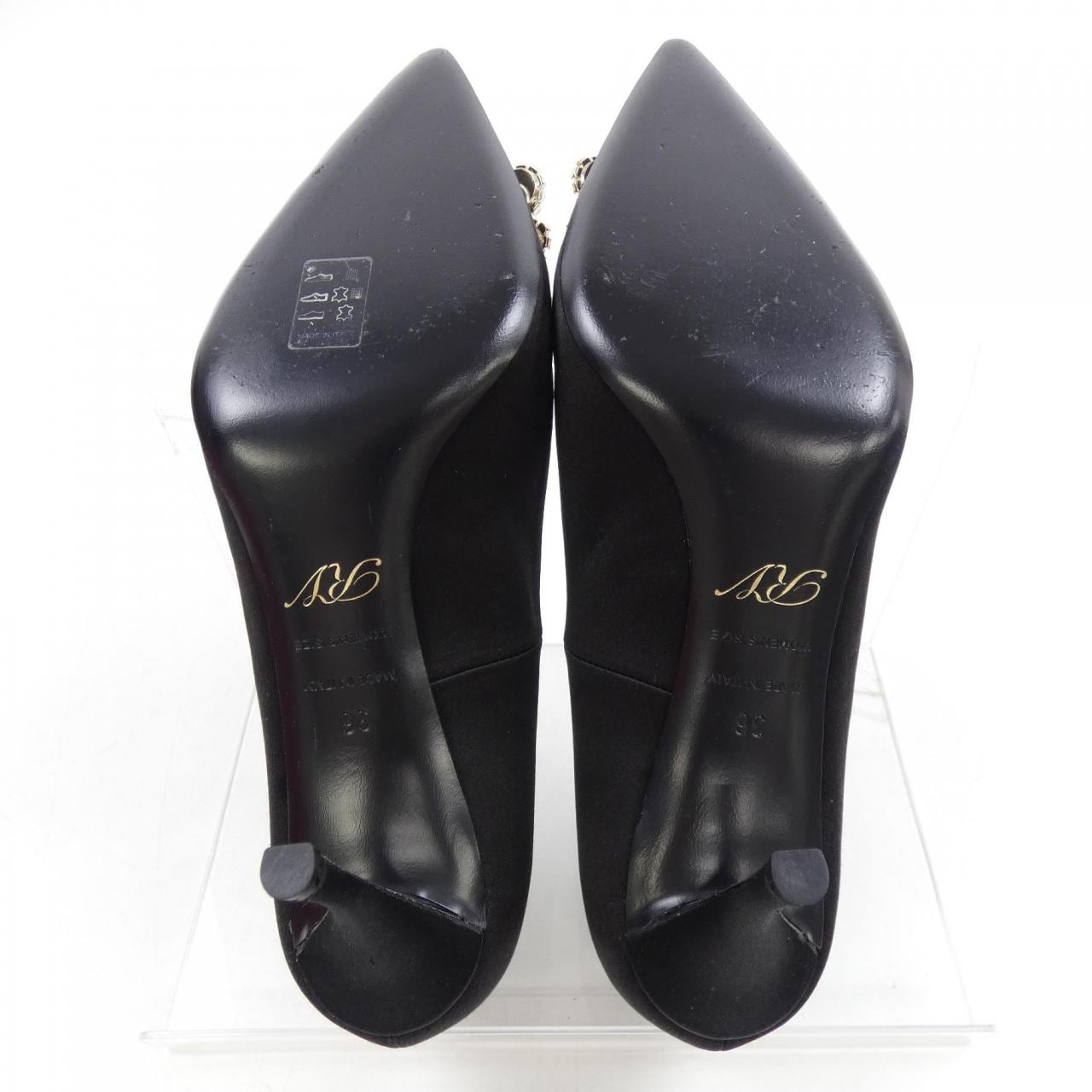 ROGER VIVIER VIVIER 泵