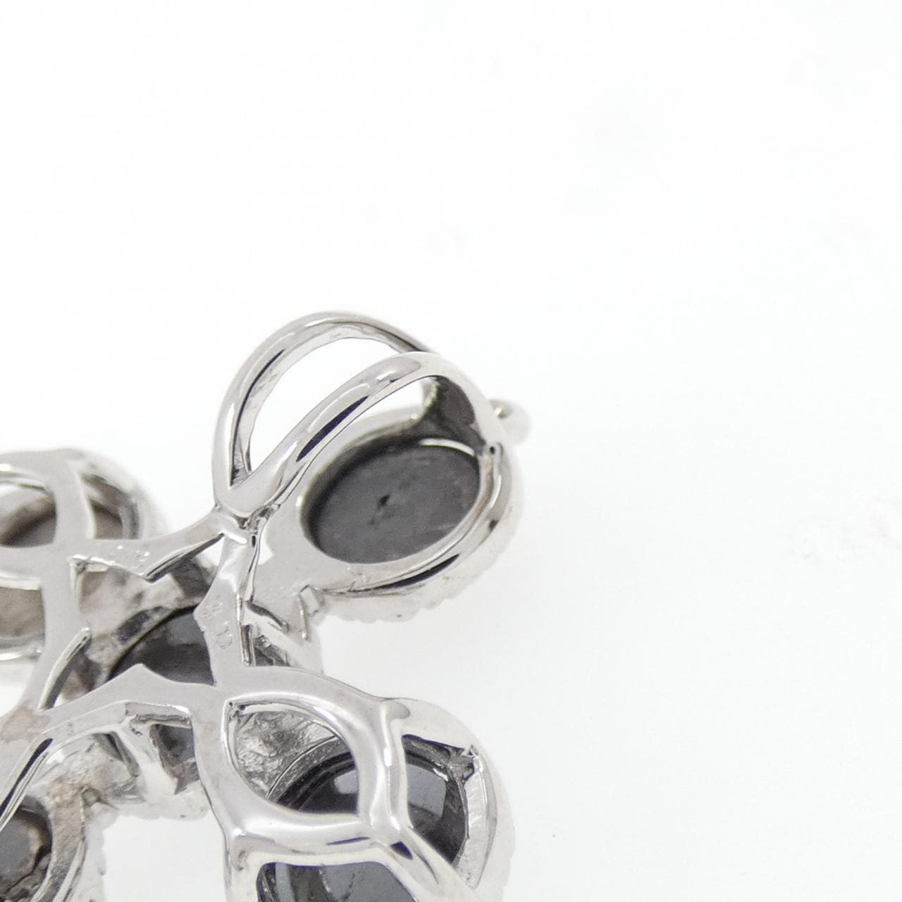 K18WG クロス ダイヤモンド ペンダント 4.00CT